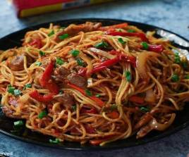 Schezwan Chicken Noodles
